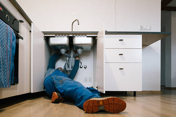 Professional Leak Detection technician working in Avalon, NJ